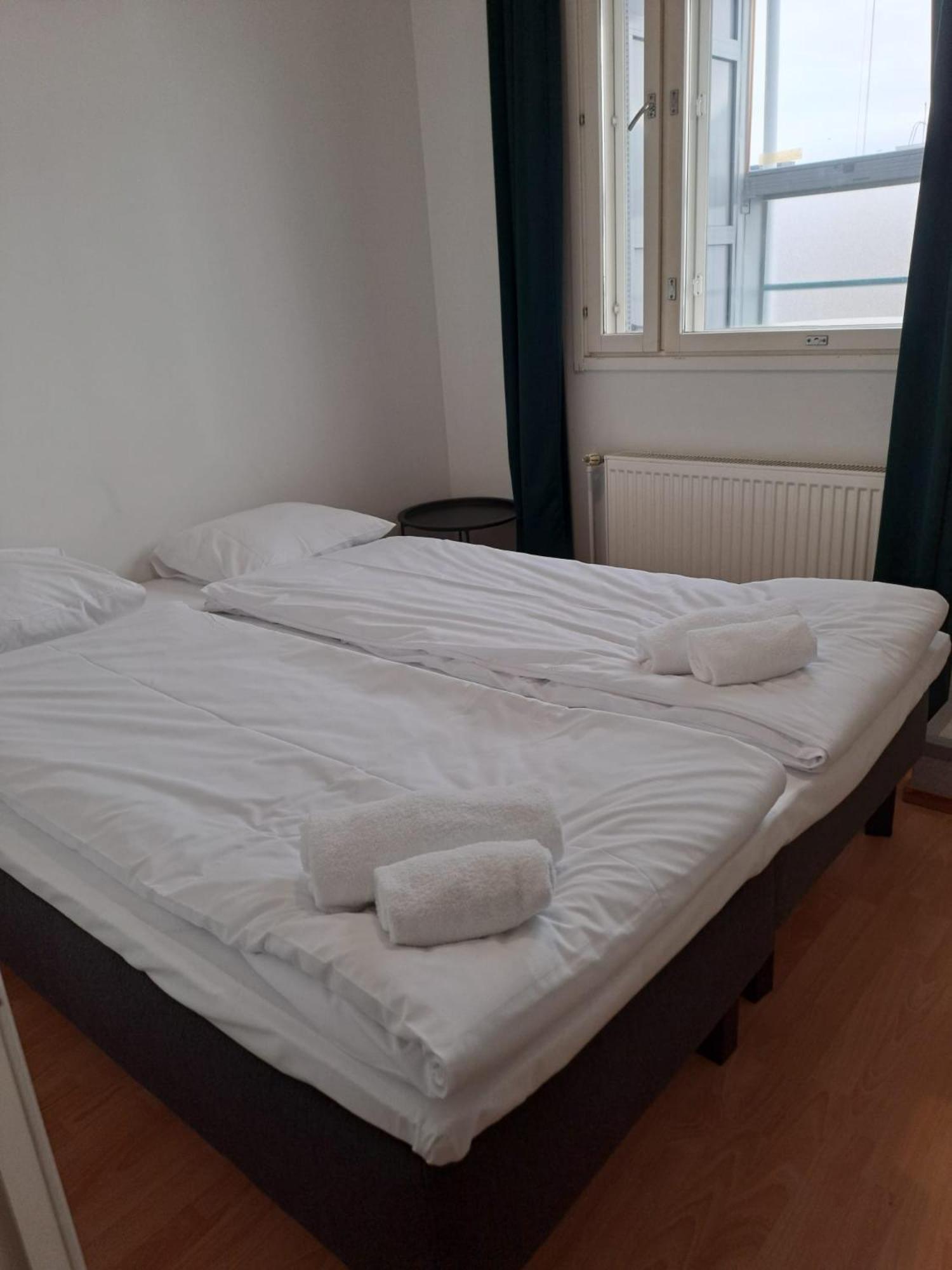 3 Bedroom With Sauna And Balcony *